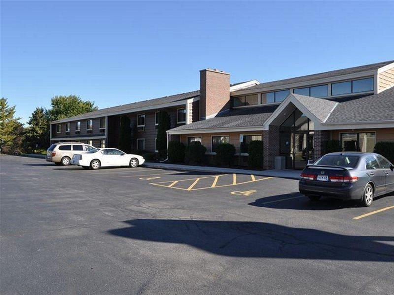 Americinn By Wyndham Plymouth Bagian luar foto