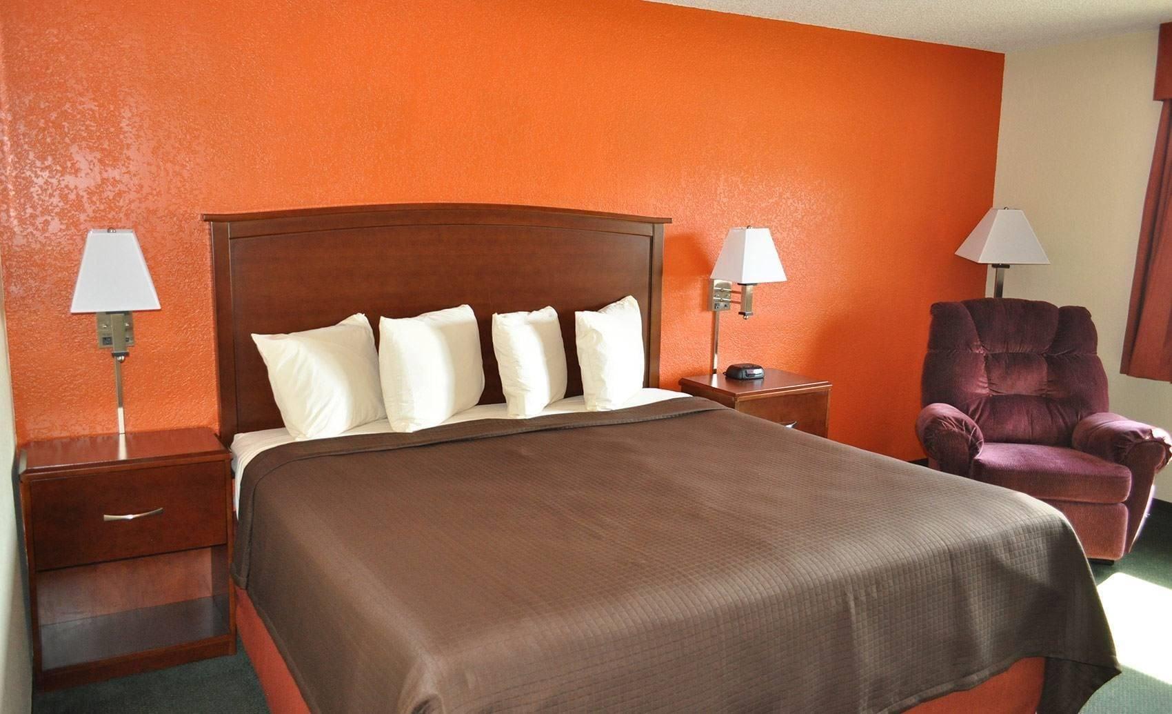 Americinn By Wyndham Plymouth Bagian luar foto